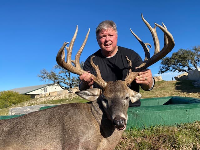 Trophy Buck IMG_3134