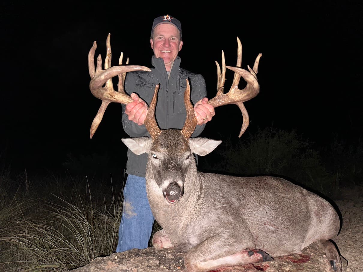 Trophy Buck IMG_9117